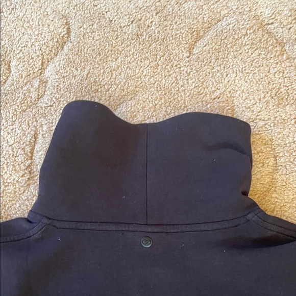 CALIA by Carrie Underwood black Turtleneck Sweatshirt - Picture 6 of 7